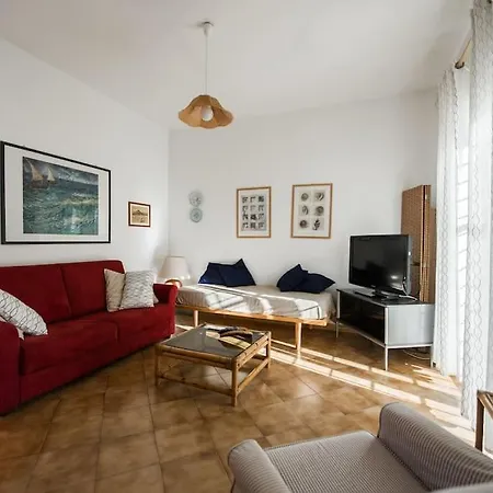 Apartment Rome's Coastal Refuge