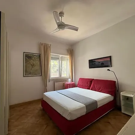 Apartment Rome's Coastal Refuge